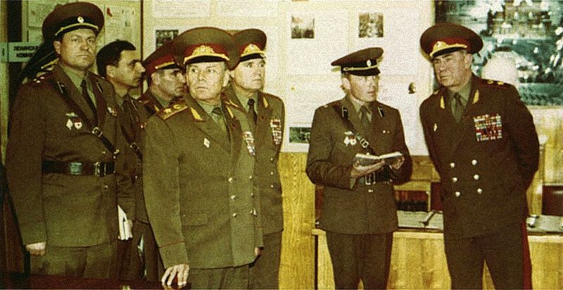 Начальник ленинградского военного округа. Генералы армии 1993 г.