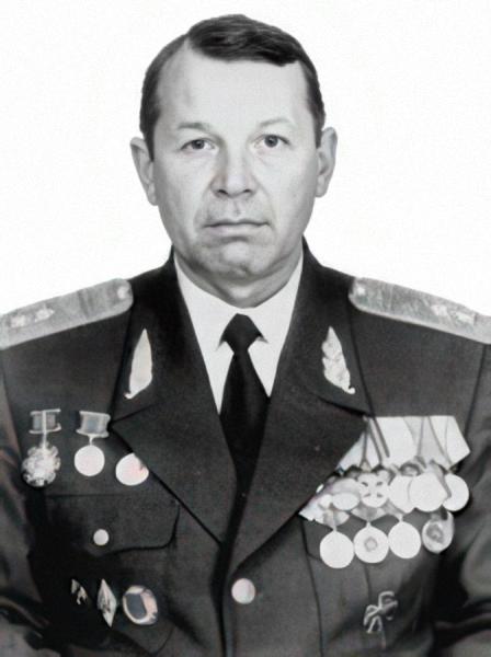 Генерал-лейтенант Кононов Ю.Е.
