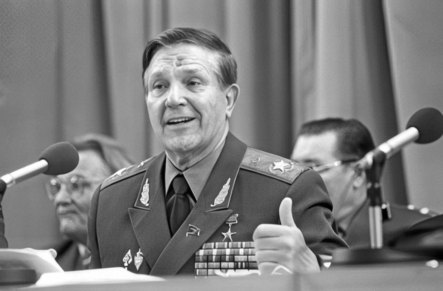 Главный Маршал артиллерии Толубко В.Ф.